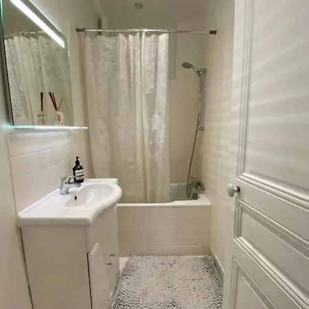 Appartement Magnificent Apartment Very Charming In Paris 17 *